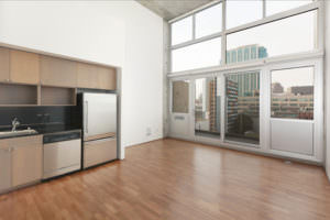 855 Folsom 916 Living Room 2